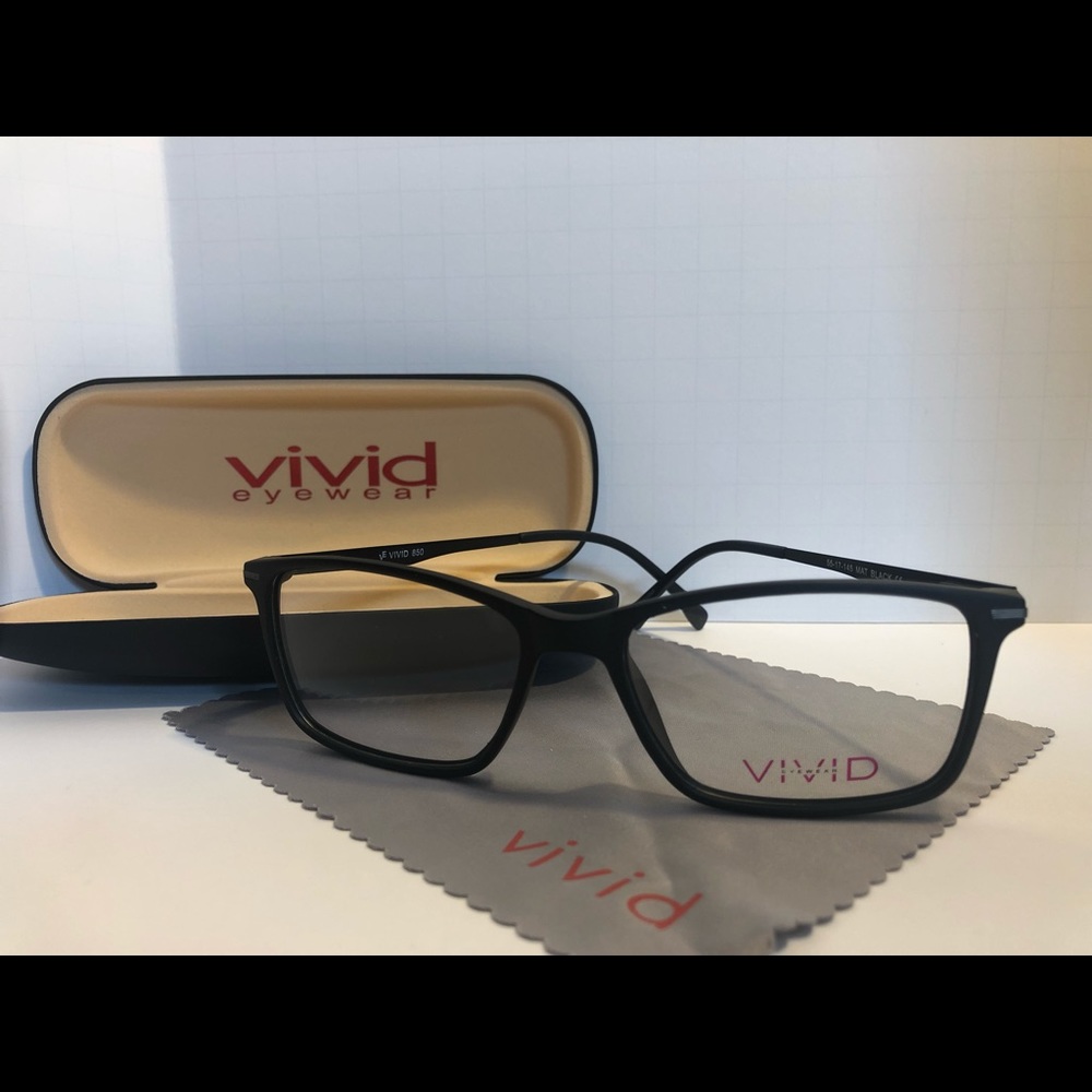 Vivid Eyeglass 850 Color Black Eyesize 55